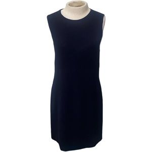 Chanel 1998 LBD 100% wool dress lined 100% silk sz 40EU/8 US 1 flaw noted in pic